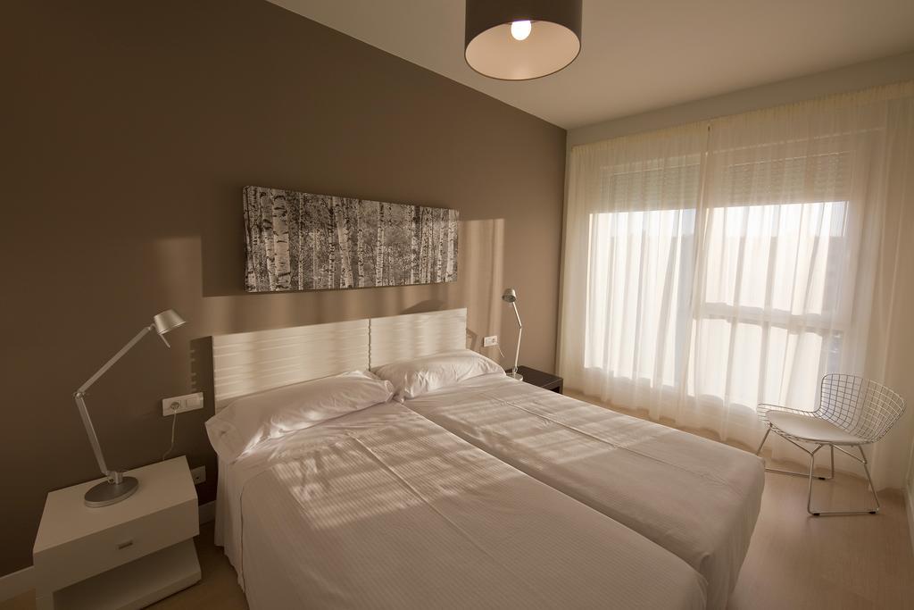 Apartamentos Irenaz Vitoria Exterior foto