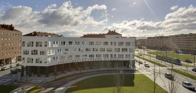 Apartamentos Irenaz Vitoria Exterior foto